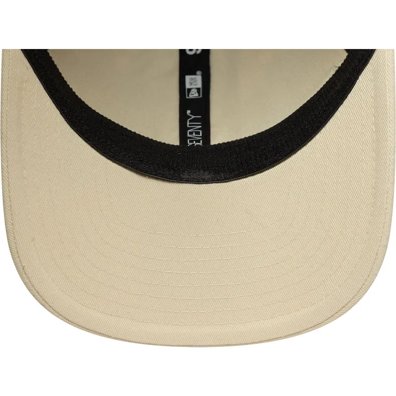 buet-beige-snapback-kasket-9seventy-stretch-snap-seasonal-fra-ducati-motor-motogp-fra-new-era