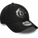 sort-justerbar-curved-9forty-reflective-kasket-fra-manchester-united-football-club-premier-league-fra-new-era