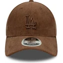 brun-justerbar-kurvet-kasket-med-brunt-logo-9forty-m-crown-cord-fra-los-angeles-dodgers-mlb-fra-new-era
