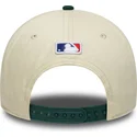 buet-beige-og-gron-snapback-kasket-9forty-m-crown-fra-oakland-athletics-mlb-fra-new-era