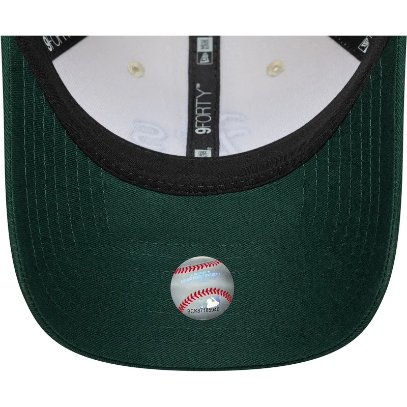 buet-beige-og-gron-snapback-kasket-9forty-m-crown-fra-oakland-athletics-mlb-fra-new-era