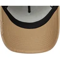 brun-trucker-kasket-a-frame-oval-canvas-distress-fra-new-era