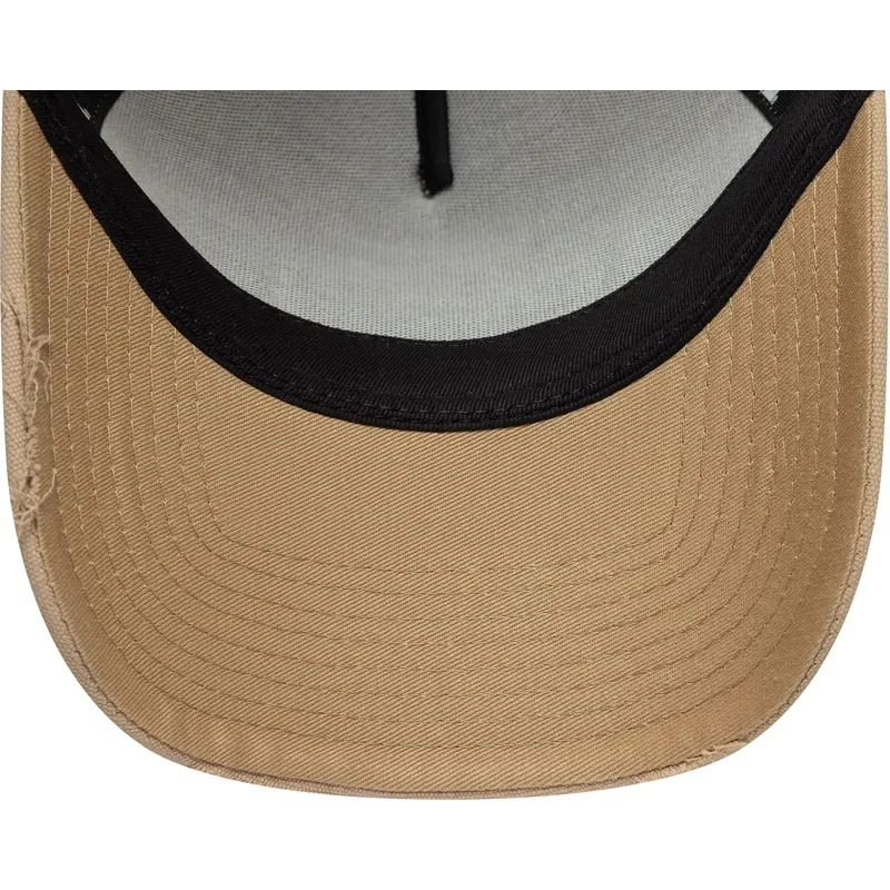 brun-trucker-kasket-a-frame-oval-canvas-distress-fra-new-era