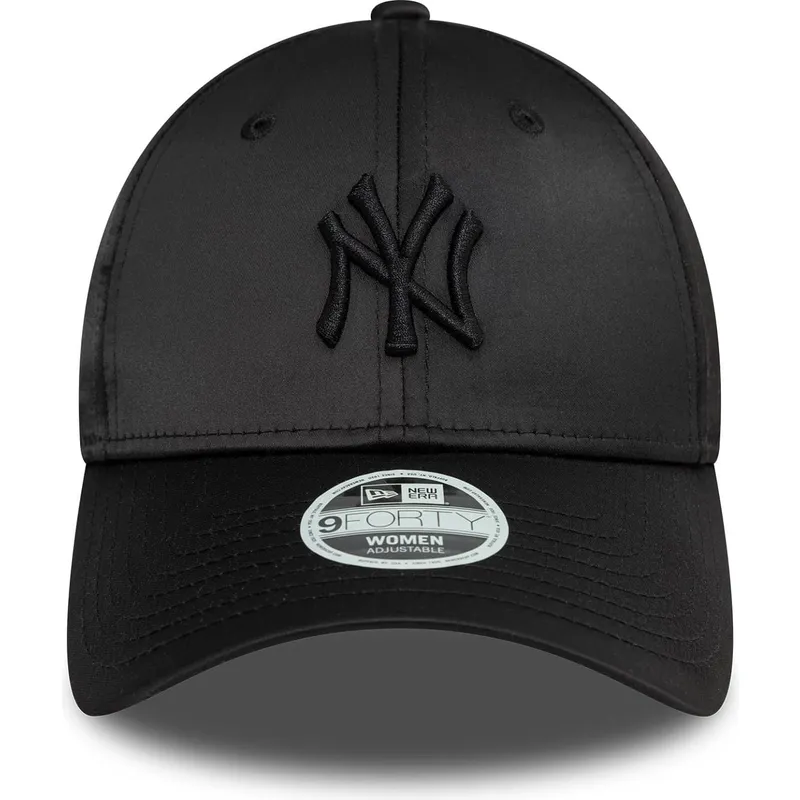 sort-buet-snapback-kasket-med-sort-logo-til-kvinder-9forty-satin-fra-new-york-yankees-mlb-fra-new-era