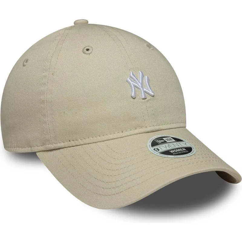 buet-beige-justerbar-kasket-til-kvinder-9twenty-washed-mini-fra-new-york-yankees-mlb-fra-new-era