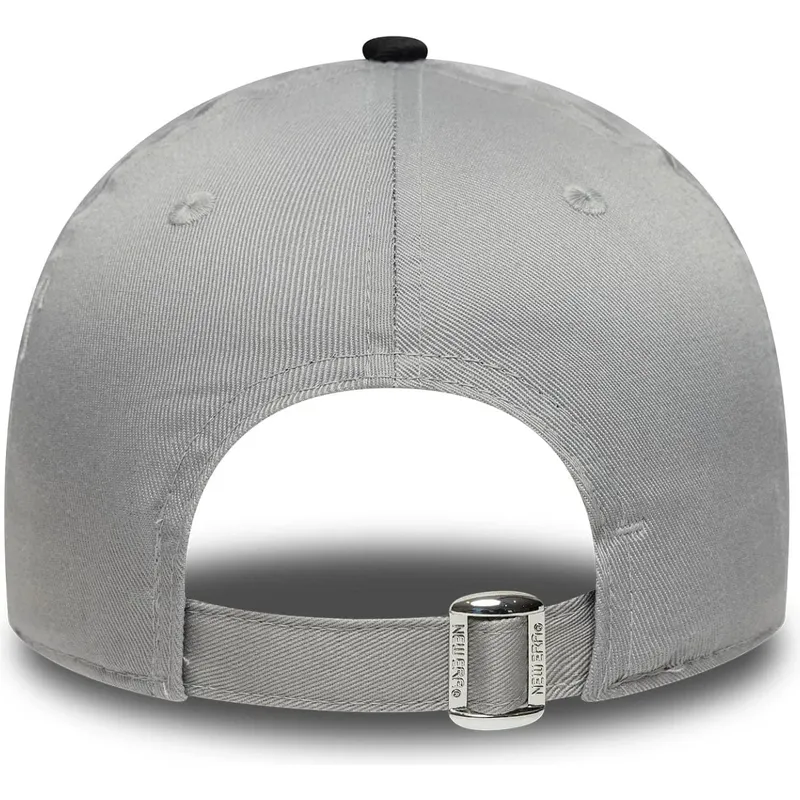 gra-og-sort-justerbar-buet-kasket-til-dreng-9forty-batman-dc-comics-fra-new-era