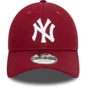 morkerod-justerbar-kurvet-kasket-9twenty-league-essential-fra-new-york-yankees-mlb-fra-new-era