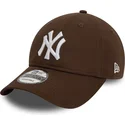brun-justerbar-buet-kasket-9twenty-league-essential-fra-new-york-yankees-mlb-fra-new-era