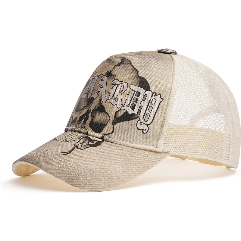 beige-trucker-kasket-gothic-skull-graphic-fra-ed-hardy