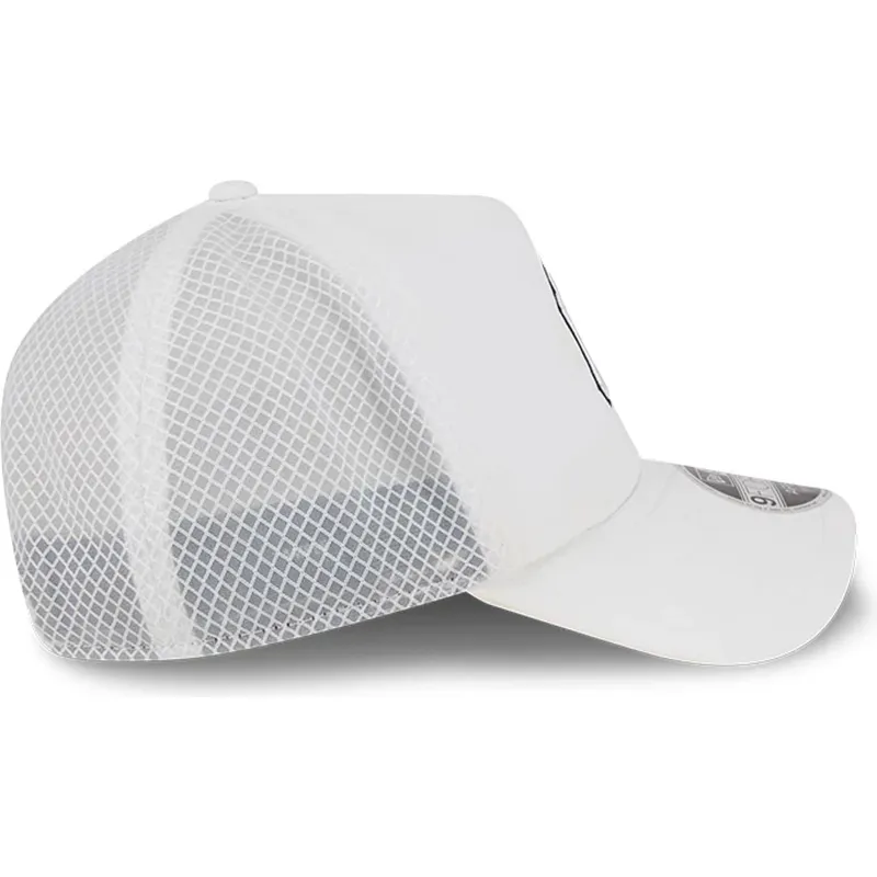 hvid-trucker-kasket-9forty-apex-batting-practice-fra-new-york-yankees-mlb-fra-new-era