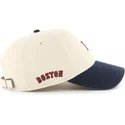 gorra-curva-beige-y-azul-marino-ajustable-clean-up-base-runner-sure-shot-two-tone-de-boston-red-sox-mlb-de-47-brand