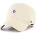 beige-justerbar-buet-kasket-med-blat-logo-clean-up-base-runner-fra-los-angeles-dodgers-mlb-fra-47-brand