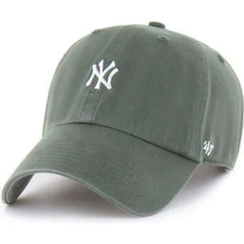 Grøn justerbar curved kasket med hvidt logo Clean Up Base Runner fra New York Yankees MLB fra 47 Brand