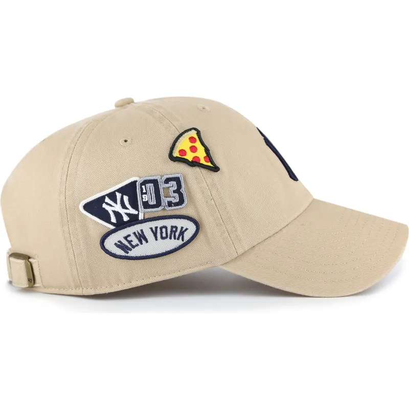 gorra-curva-khaki-ajustable-clean-up-badges-de-new-york-yankees-mlb-de-47-brand