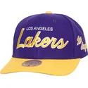 violet-og-gul-buet-kasket-snapback-team-script-20-pro-fra-los-angeles-lakers-nba-fra-mitchell-ness
