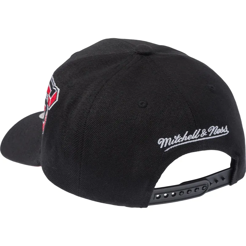 sort-curved-snapback-kasket-hyper-type-pro-fra-chicago-bulls-nba-fra-mitchell-ness