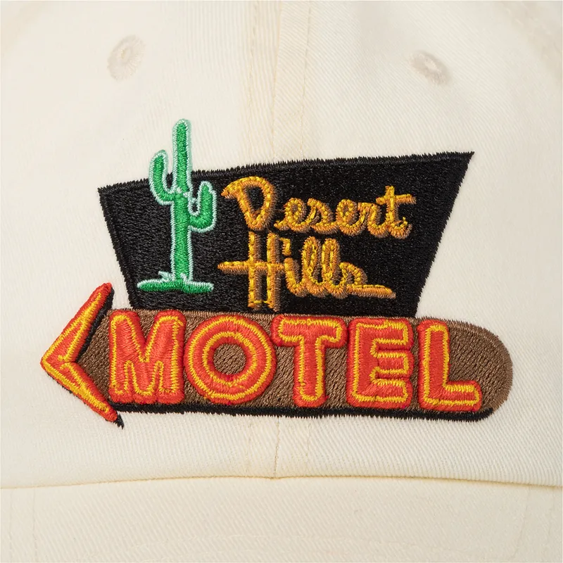buet-beige-justerbar-kasket-desert-hill-motel-ballpark-fra-american-needle
