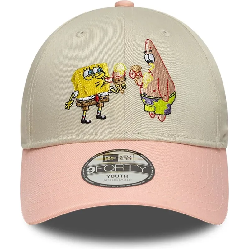 beige-og-lyserod-buet-kasket-snapback-til-dreng-9forty-med-svampebob-og-patrick-stjerne-fra-new-era