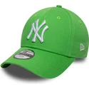 gron-justerbar-buet-kasket-til-born-9forty-essential-fra-new-york-yankees-mlb-fra-new-era