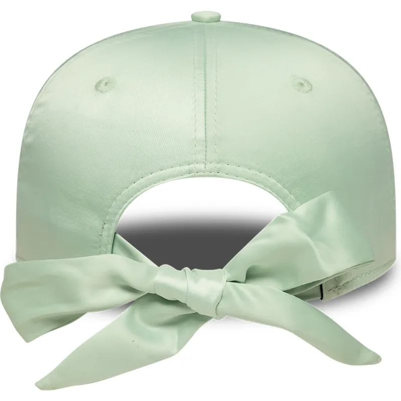 gron-justerbar-buet-kasket-til-kvinder-9forty-bow-back-satin-fra-los-angeles-dodgers-mlb-fra-new-era
