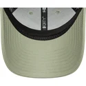 gron-justerbar-curved-kasket-til-kvinder-9forty-beaded-fra-new-era