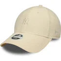 buet-beige-justerbar-kasket-til-kvinder-9forty-mini-cord-fra-new-york-yankees-mlb-fra-new-era