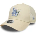 beige-trucker-kasket-med-blat-logo-til-kvinder-9forty-a-frame-floral-fra-los-angeles-dodgers-mlb-fra-new-era
