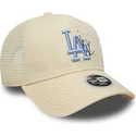 beige-trucker-kasket-med-blat-logo-til-kvinder-9forty-a-frame-floral-fra-los-angeles-dodgers-mlb-fra-new-era