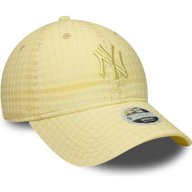 gul-justerbar-buet-kasket-med-gult-logo-til-kvinder-9twenty-seersucker-fra-new-york-yankees-mlb-fra-new-era