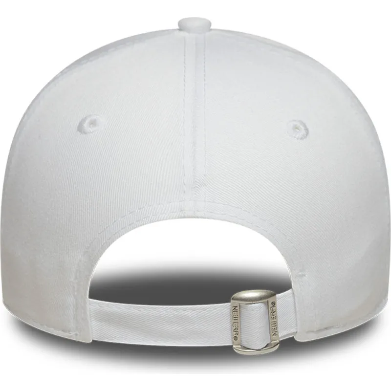 hvid-justerbar-curved-kasket-med-lilla-logo-til-kvinder-9forty-league-essential-fra-new-york-yankees-mlb-fra-new-era