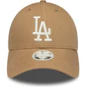 brun-justerbar-buet-kasket-til-kvinder-9forty-linen-fra-los-angeles-dodgers-mlb-fra-new-era