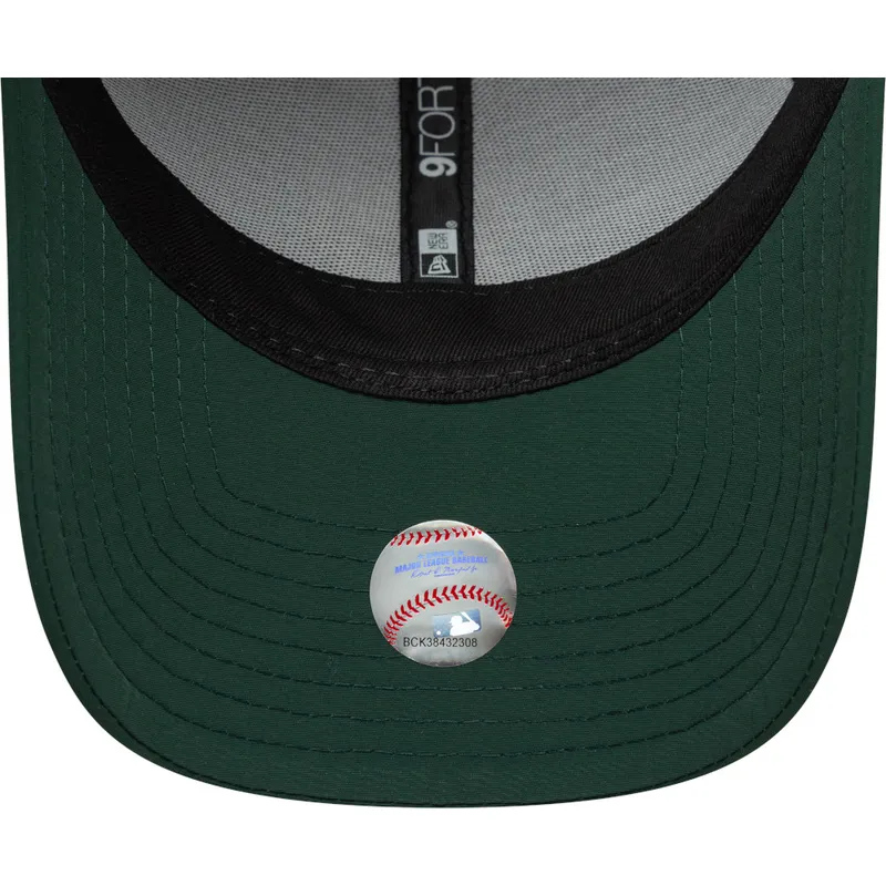 gron-justerbar-kurvet-kasket-9forty-recycled-midi-fra-oakland-athletics-mlb-fra-new-era