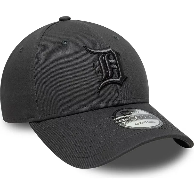 sort-justerbar-kurvet-kasket-med-sort-logo-9forty-team-outline-fra-detroit-tigers-mlb-fra-new-era