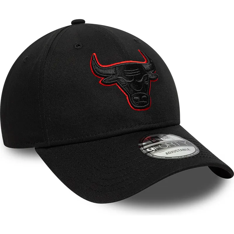 sort-justerbar-curved-kasket-med-sort-logo-9forty-team-outline-fra-chicago-bulls-nba-fra-new-era
