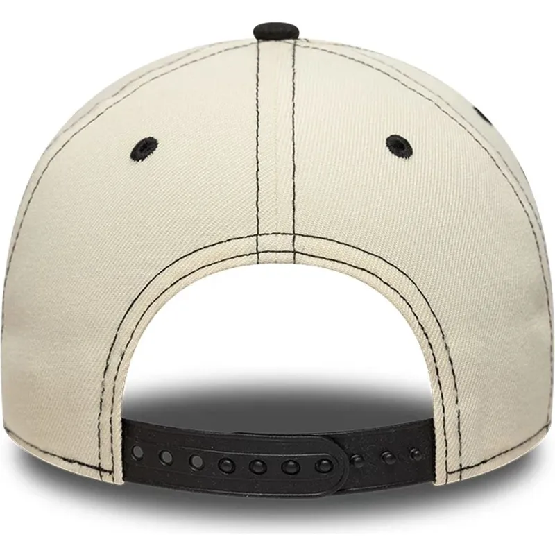 buet-beige-og-sort-snapback-kasket-e-frame-city-icon-fra-los-angeles-lakers-nba-fra-new-era