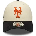 buet-beige-og-sort-snapback-kasket-9forty-m-crown-side-script-fra-new-york-mets-mlb-fra-new-era
