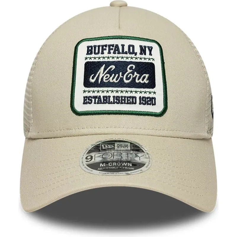 beige-trucker-kasket-9forty-m-crown-a-frame-multi-patch-fra-new-era