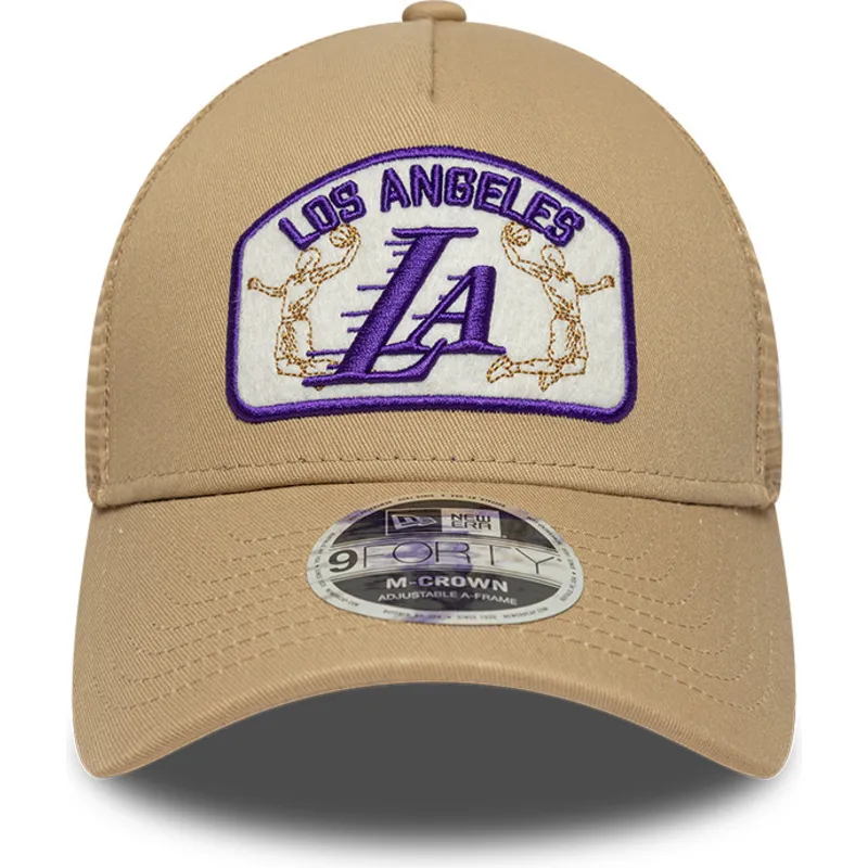beige-trucker-kasket-9forty-m-crown-a-frame-fra-los-angeles-lakers-nba-fra-new-era