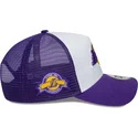 violet-og-hvid-trucker-kasket-a-frame-side-patch-fra-los-angeles-lakers-nba-fra-new-era