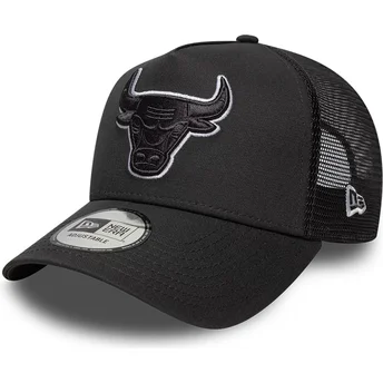 Sort trucker-kasket med sort logo A Frame Outline fra Chicago Bulls NBA fra New Era