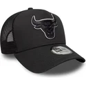 sort-trucker-kasket-med-sort-logo-a-frame-outline-fra-chicago-bulls-nba-fra-new-era