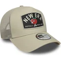 beige-trucker-kasket-a-frame-summer-patch-fra-new-era