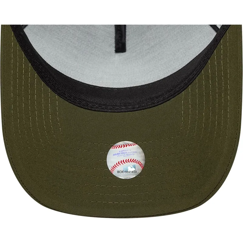 gron-trucker-kasket-med-sort-logo-a-frame-sport-fra-los-angeles-dodgers-mlb-fra-new-era
