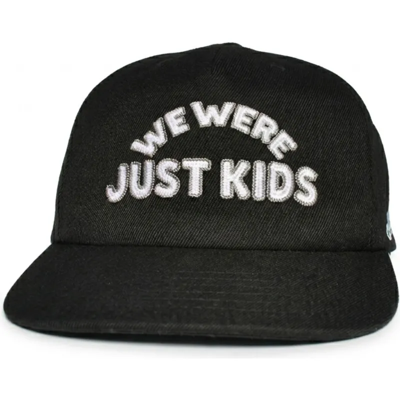 sort-snapback-kasket-med-buet-skygge-just-kids-outline-the-retro-fra-homenage