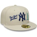 beige-fitted-flad-kasket-med-marineblat-logo-59fifty-city-icon-fra-new-york-yankees-fra-new-era