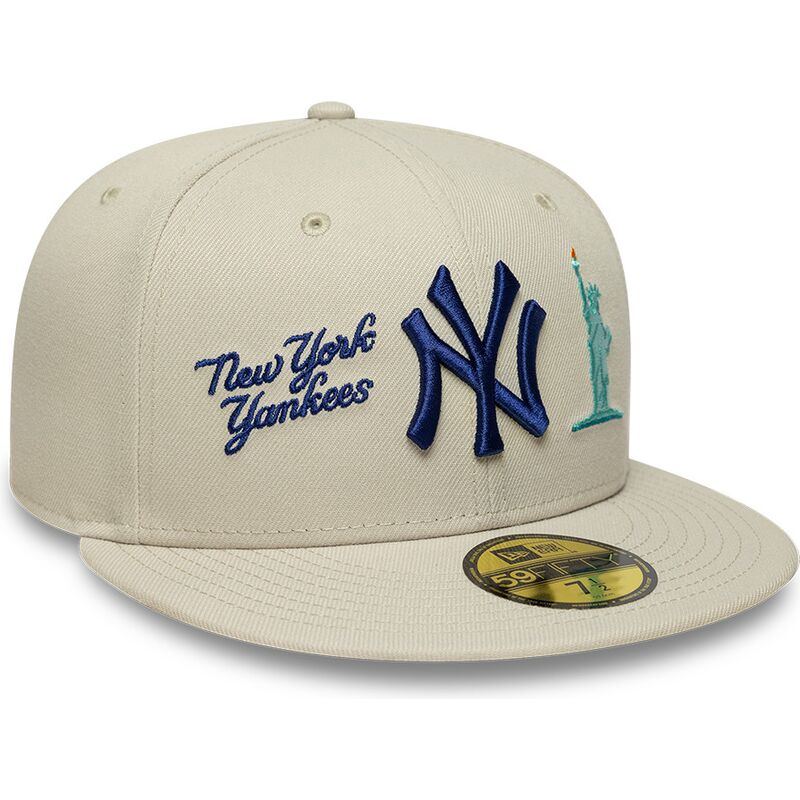 beige-fitted-flad-kasket-med-marineblat-logo-59fifty-city-icon-fra-new-york-yankees-fra-new-era
