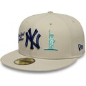 beige-fitted-flad-kasket-med-marineblat-logo-59fifty-city-icon-fra-new-york-yankees-fra-new-era