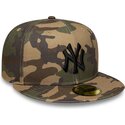 flad-kasket-camouflage-justeret-med-sort-logo-59fifty-camo-fra-new-york-yankees-mlb-fra-new-era
