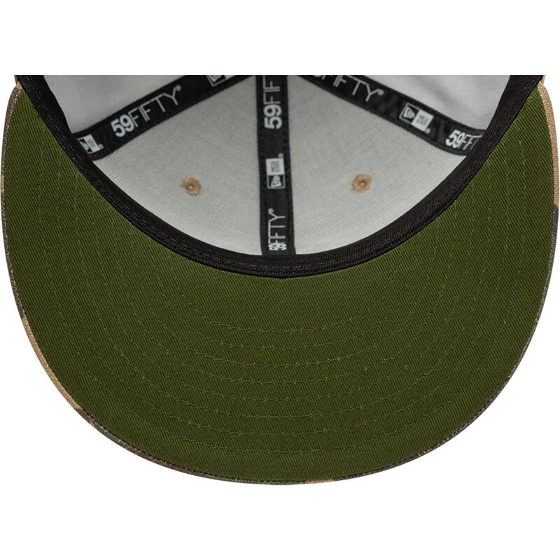 flad-kasket-camouflage-justeret-med-sort-logo-59fifty-camo-fra-new-york-yankees-mlb-fra-new-era