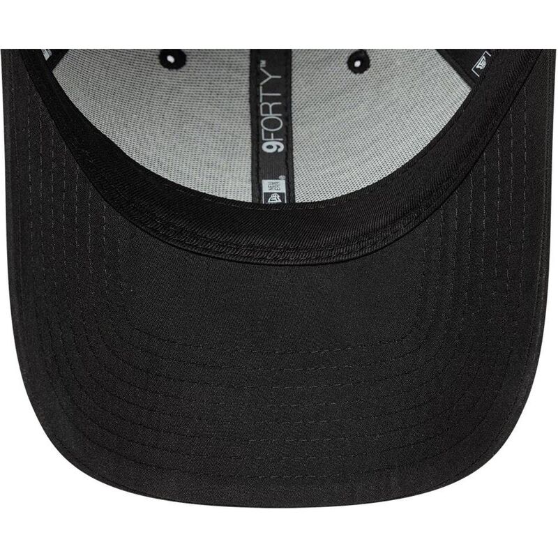 sort-justerbar-kurvet-kasket-9forty-tonal-flawless-fra-new-york-yankees-mlb-fra-new-era